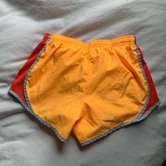 Nike youth dri-fit shorts - Picture 2 of 3